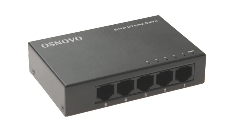 Неуправляемый коммутатор Fast Ethernet на 5 портов. Порты: 5 x FE (10/100Base-TX). Auto MDI/MDIX Встроенная грозозащита 2кВ. В комплекте БП DC12V(1A). Размеры (ШхВхГ): 100 x 23 x 65мм. Рабочая температура: 0...+40 гр. С, OSNOVO